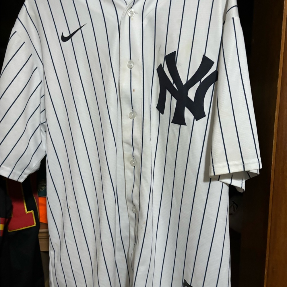 Lightly worn Judge jersey.
